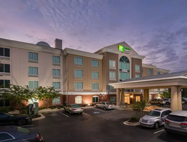 Holiday Inn Express & Suites Columbia-I-26 @ Harbison Blvd by IHG hotel detail image 3
