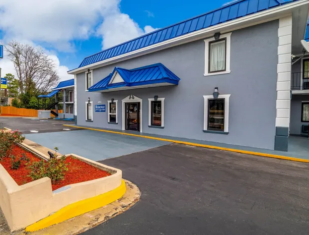 Rodeway Inn & Suites Fort Jackson hotel detail image 3