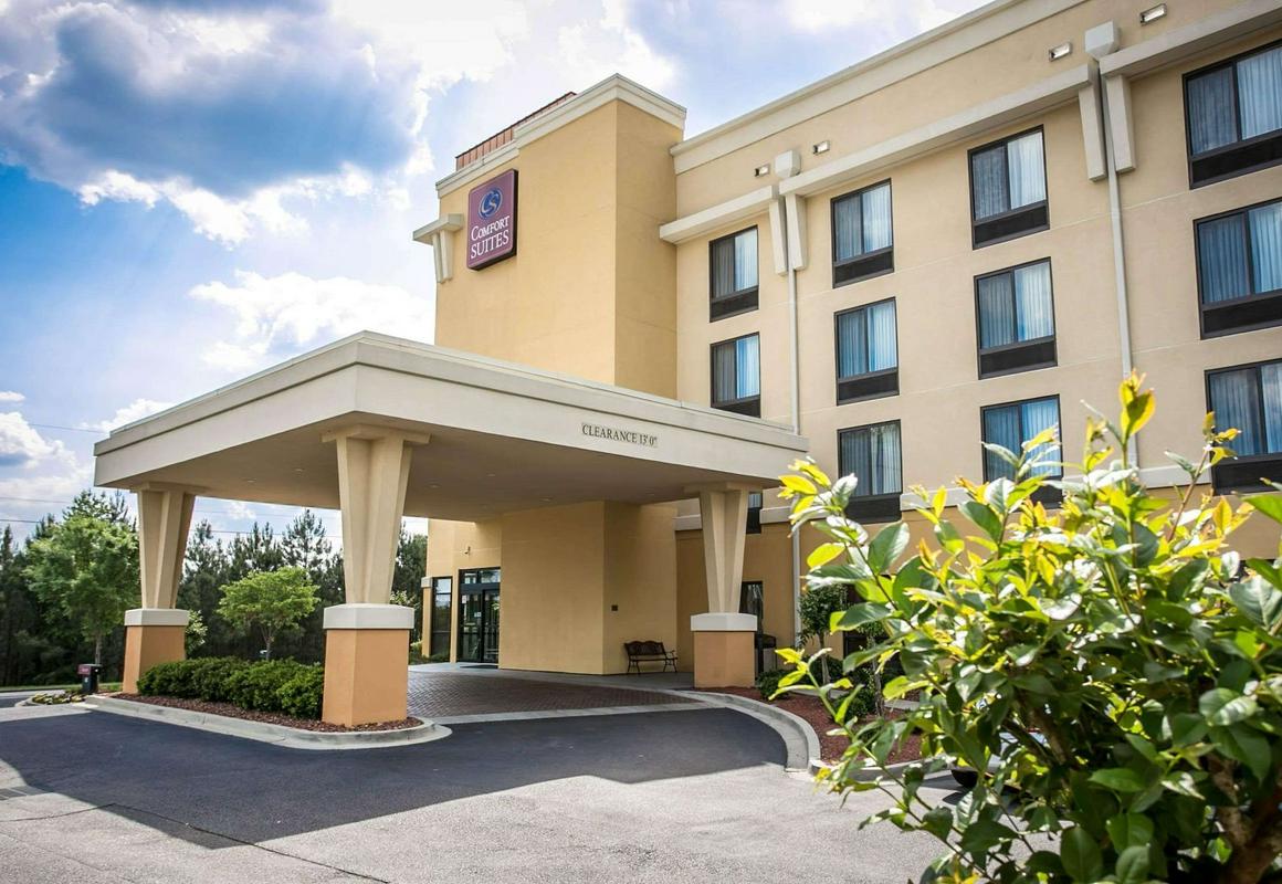 Comfort Suites Columbia Northeast - Fort Jackson hotel hero