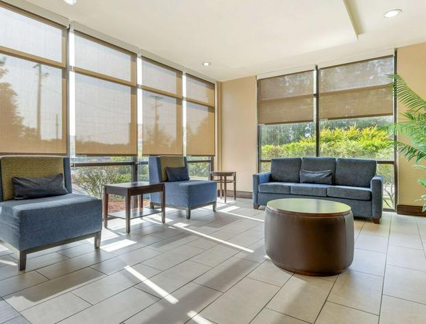 Comfort Suites Columbia Northeast - Fort Jackson hotel detail image 4