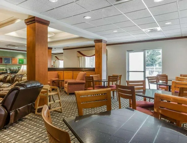 Comfort Inn & Suites Camden hotel detail image 4