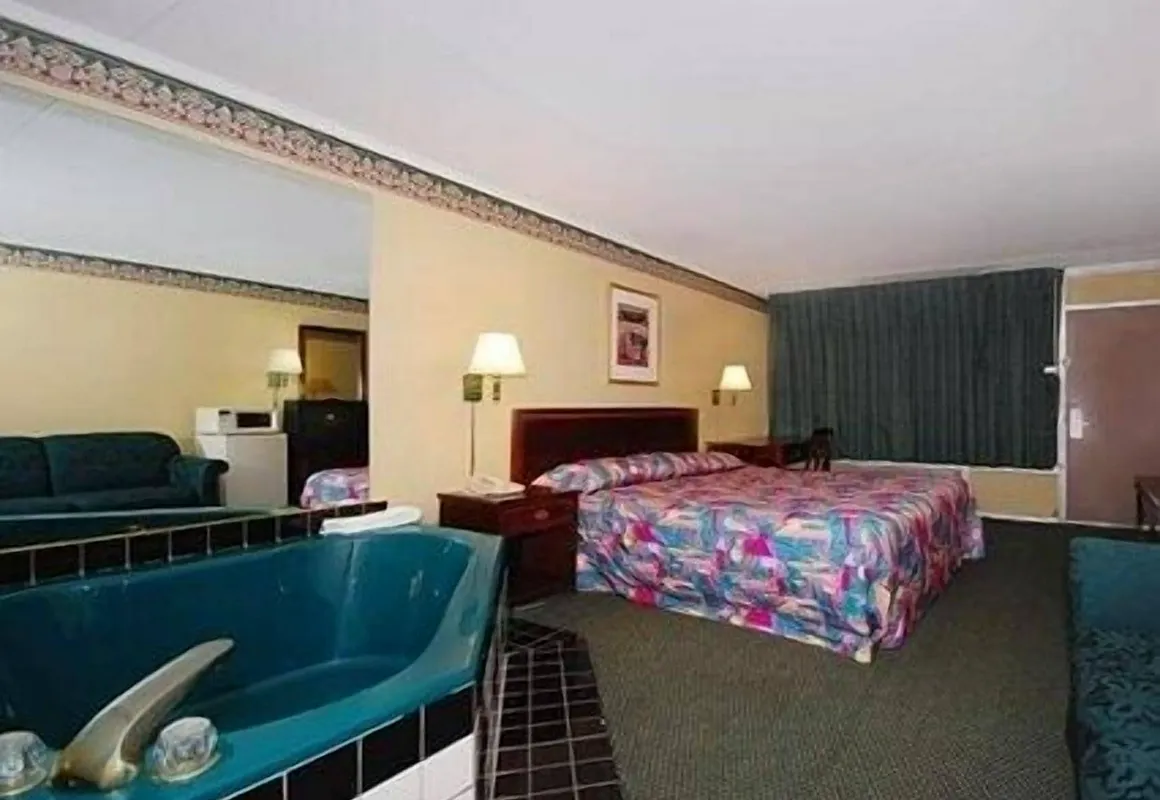 Way Inn and Conference Center hotel hero