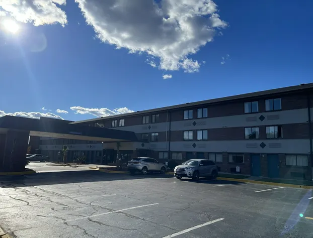 Suburban Studios Columbia Northwest hotel detail image 1