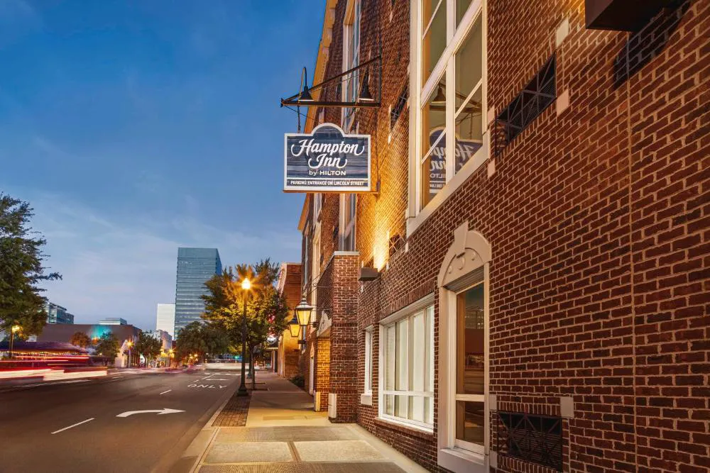 Hampton Inn Columbia-Downtown Historic District hotel hero
