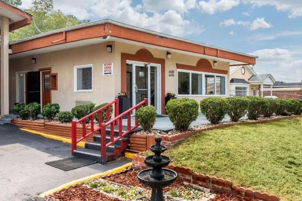 Econo Lodge Columbia Fort Jackson hotel hero