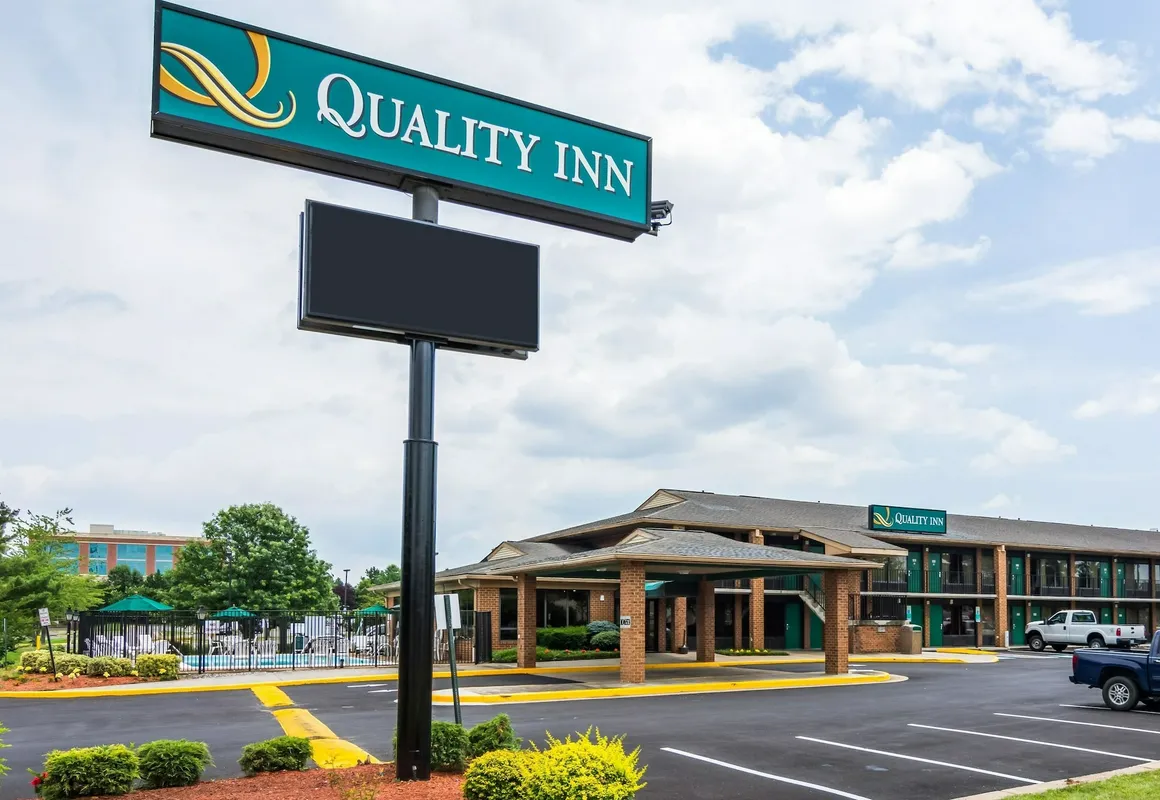 Quality Inn Manassas hotel hero