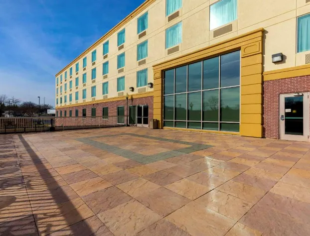 Comfort Suites Manassas Battlefield Park hotel detail image 1