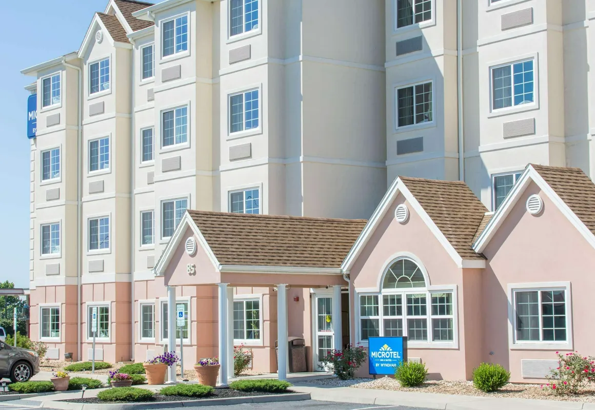 Microtel Inn & Suites by Wyndham Harrisonburg hotel hero