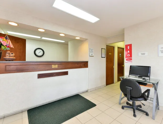 Days Inn by Wyndham Harrisonburg hotel detail image 3