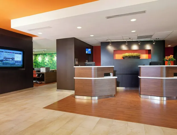 Courtyard by Marriott Baton Rouge Acadian Centre/LSU Area hotel detail image 2
