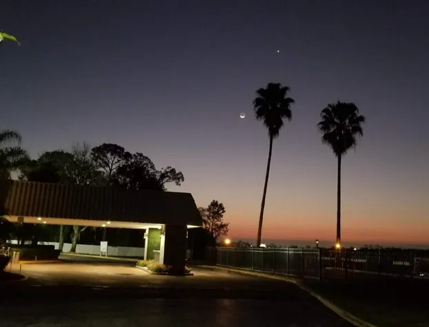 Palazzo Lakeside Hotel hotel detail image 4