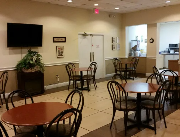 Days Inn by Wyndham Birmingham AL hotel detail image 4