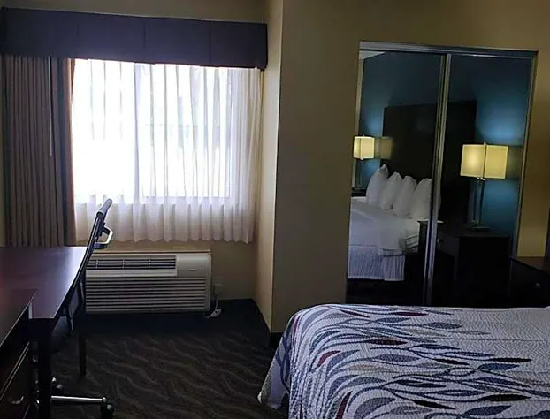 Red Roof Inn Port Allen hotel detail image 3