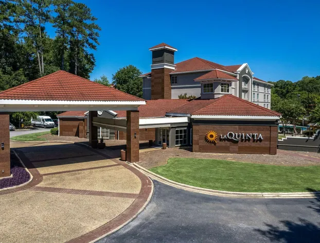 La Quinta Inn & Suites by Wyndham Birmingham Hoover hotel detail image 1