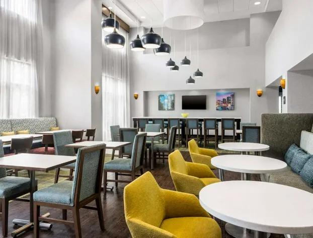 Hampton Inn & Suites Birmingham/280 East-Eagle Point hotel detail image 1