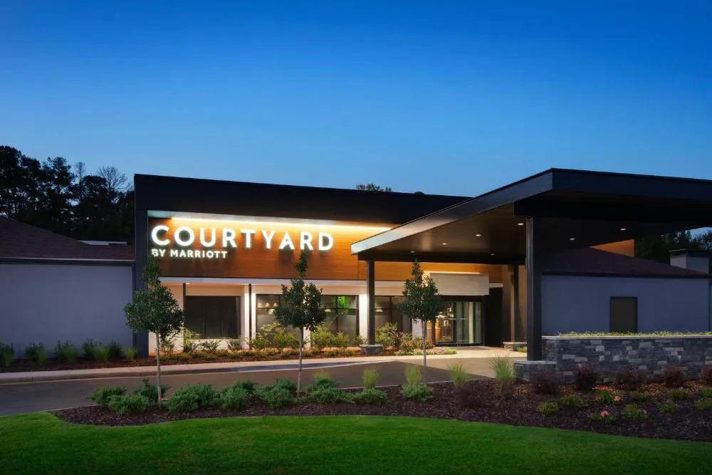 Courtyard by Marriott Birmingham Homewood hotel hero
