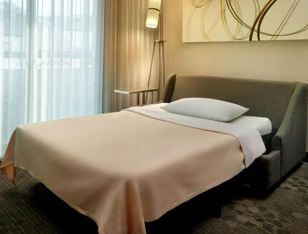 Courtyard by Marriott Birmingham Homewood hotel detail image 2