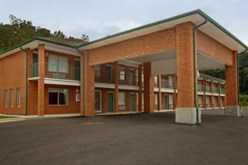 Americas Inn hotel detail image 3
