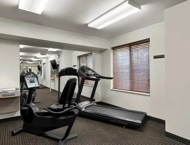 Lancaster Suites hotel detail image 4