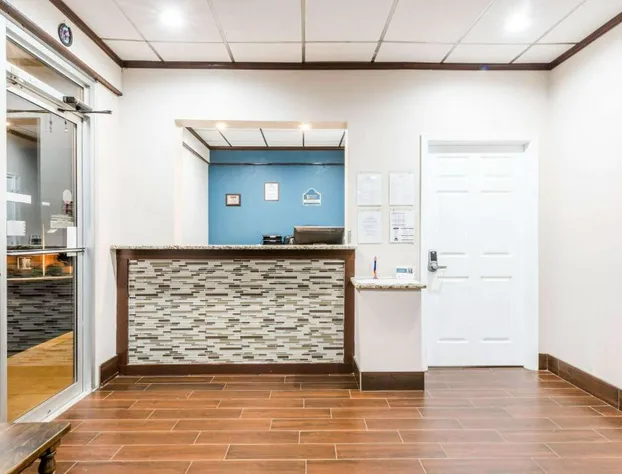 Red Carpet Inn hotel detail image 1