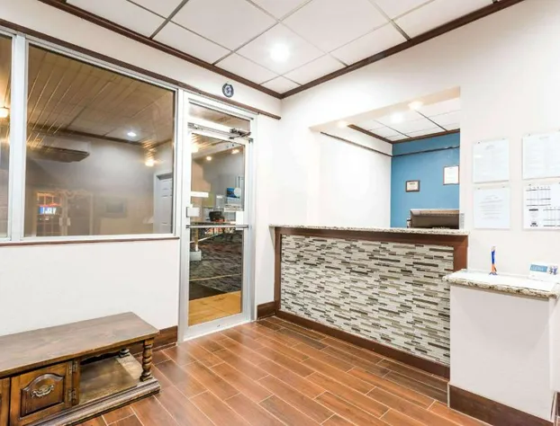 Red Carpet Inn hotel detail image 2