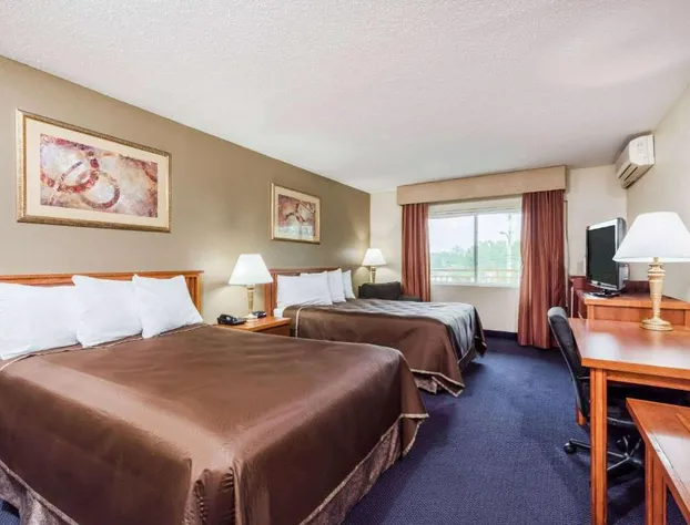 Red Carpet Inn hotel detail image 3