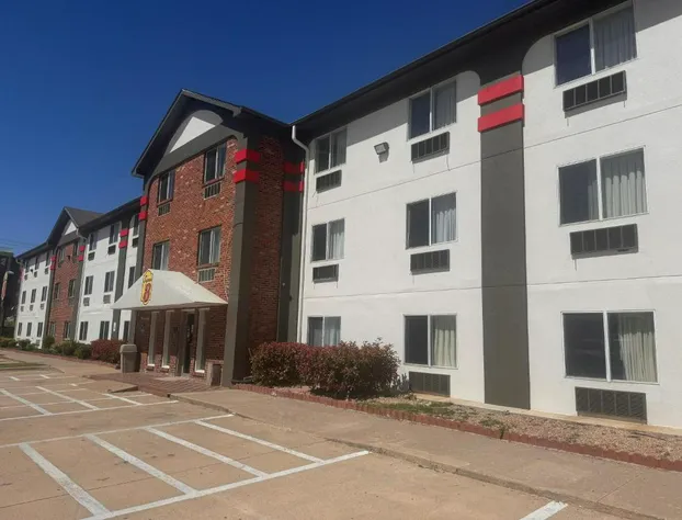 Super 8 by Wyndham College Station hotel detail image 4