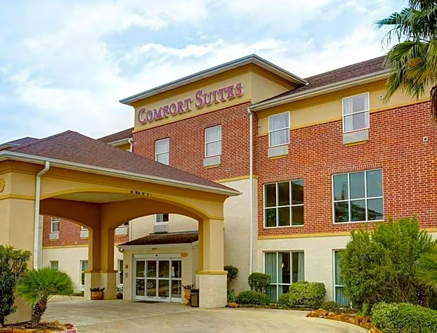 Comfort Suites University Drive hotel detail image 2