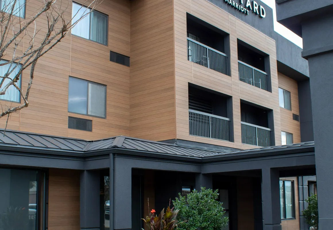 Courtyard by Marriott Bryan College Station hotel hero