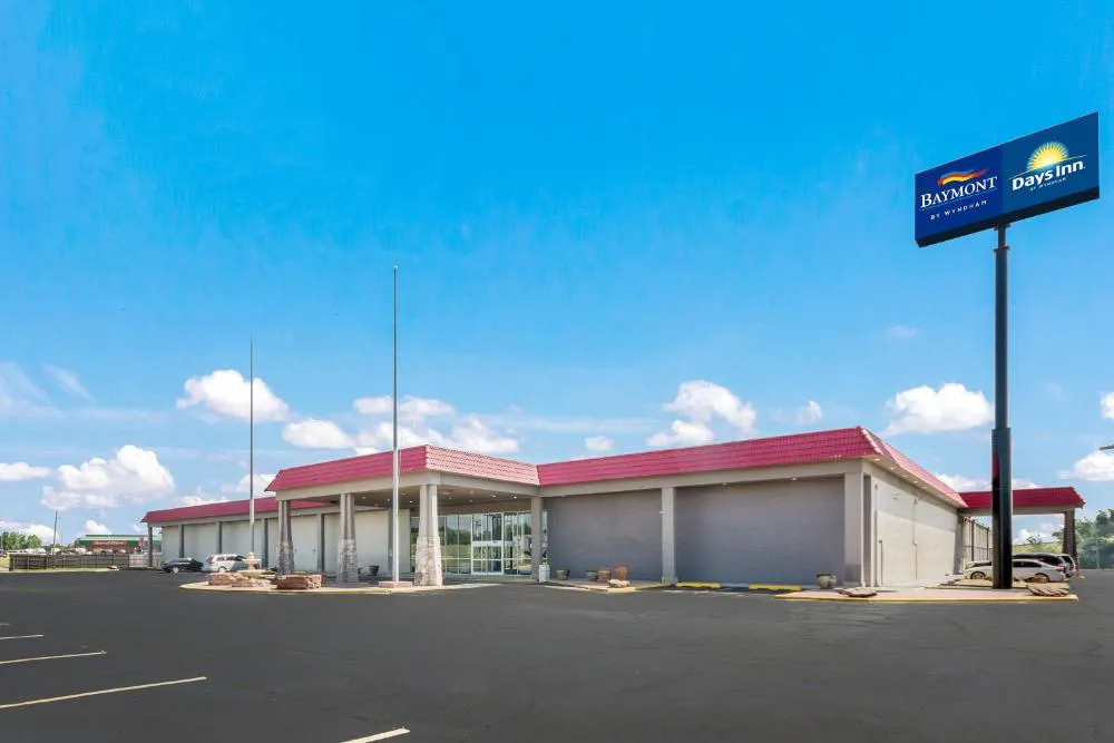 Bricktown Hotel & Extended Stay hotel hero