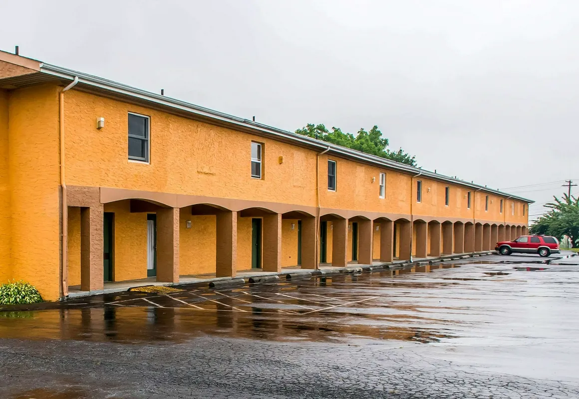 Rodeway Inn Amish Country hotel hero