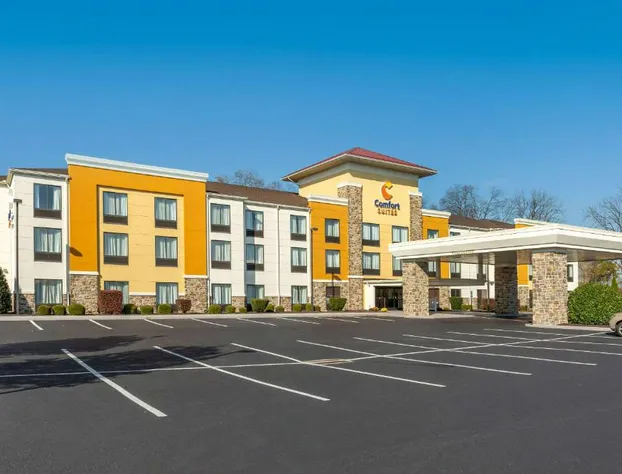 Comfort Suites Lancaster Amish Country hotel detail image 1