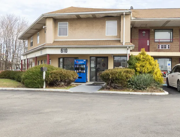 OYO Hotel Edison NJ Route 1 hotel detail image 3