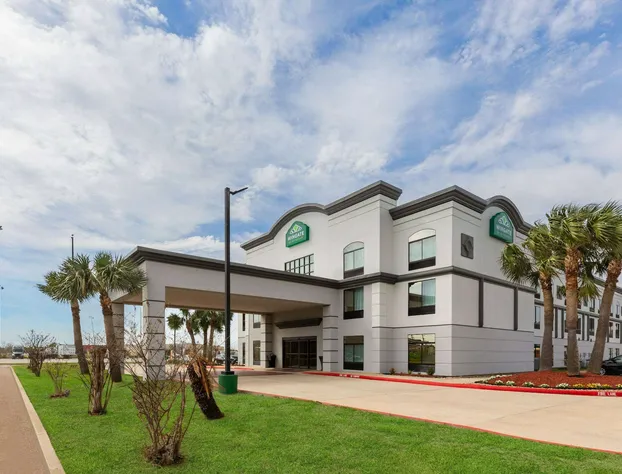 Wingate by Wyndham Sulphur Near Lake Charles hotel detail image 3