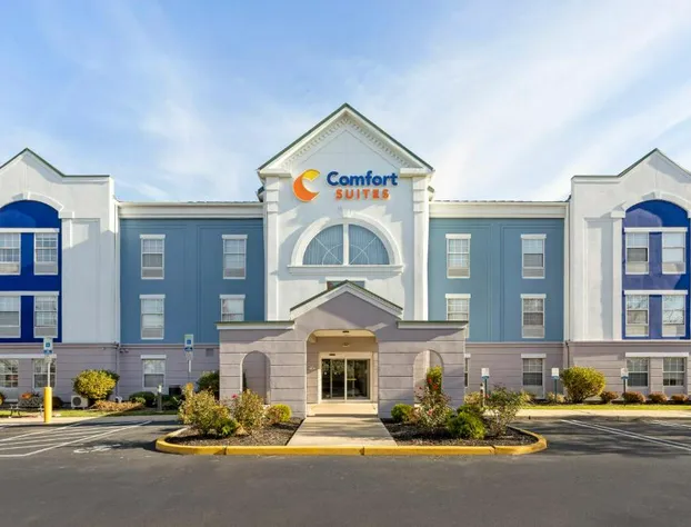 Comfort Suites East Brunswick - South River hotel detail image 1