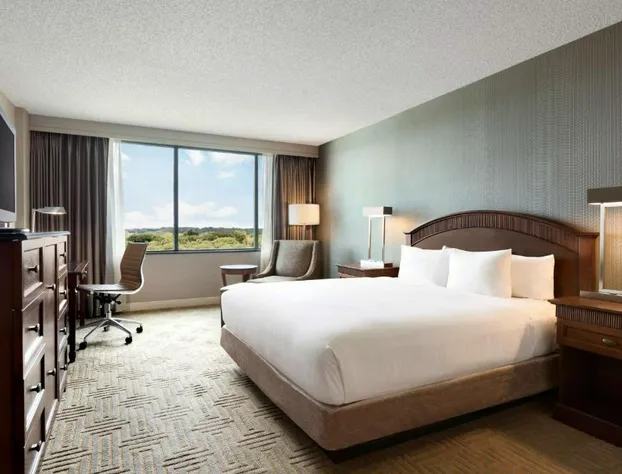 Hilton East Brunswick Hotel & Executive Meeting Center hotel detail image 4