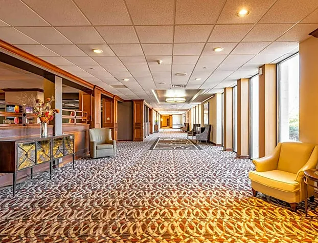 Wyndham Omaha / West Dodge hotel detail image 2