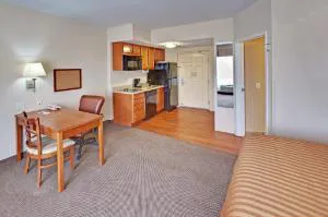 Candlewood Suites Omaha Airport by IHG hotel detail image 2