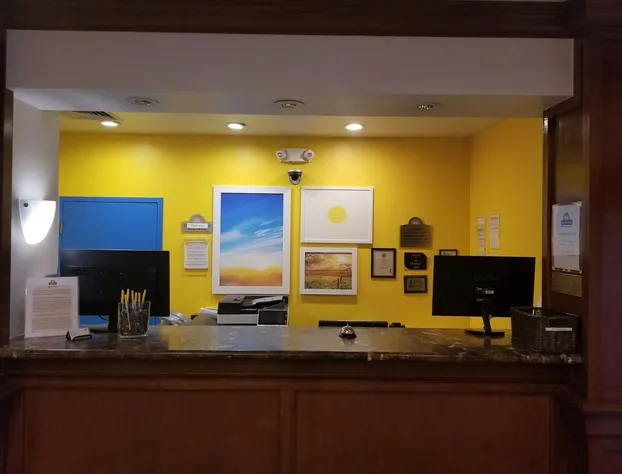 Days Inn & Suites by Wyndham Omaha NE hotel detail image 4