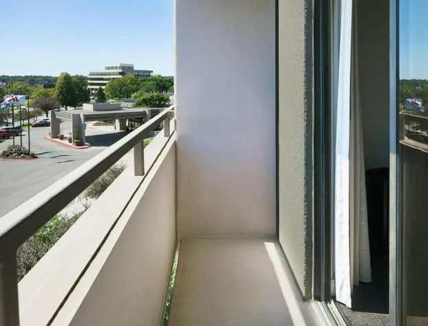 Omaha Marriott hotel detail image 2