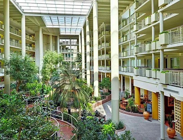 Embassy Suites by Hilton Parsippany hotel detail image 2