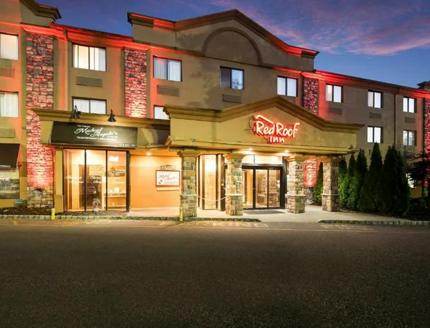 Red Roof Inn Fairfield hotel detail image 1