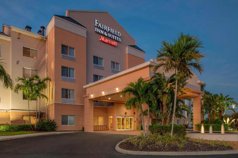 Fairfield Inn & Suites by Marriott Venice hotel hero