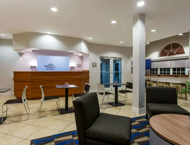 Microtel Inn & Suites by Wyndham Port Charlotte/Punta Gorda hotel detail image 4