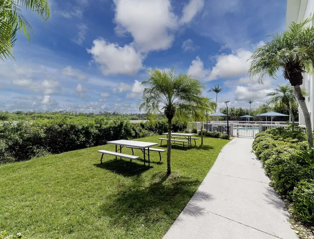 Holiday Inn Express & Suites Port Charlotte by IHG hotel detail image 1