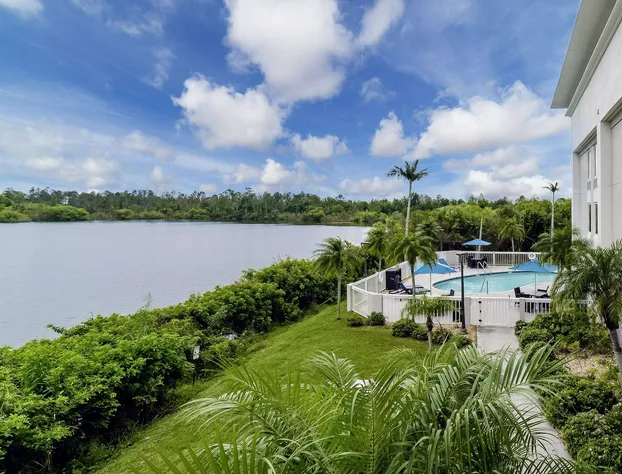 Holiday Inn Express & Suites Port Charlotte by IHG hotel detail image 2