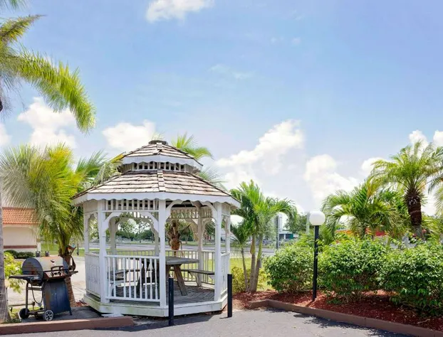 Knights Inn Port Charlotte hotel detail image 4