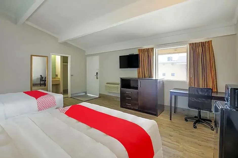 OYO Hotel Lake Charles LA I-10 hotel hero