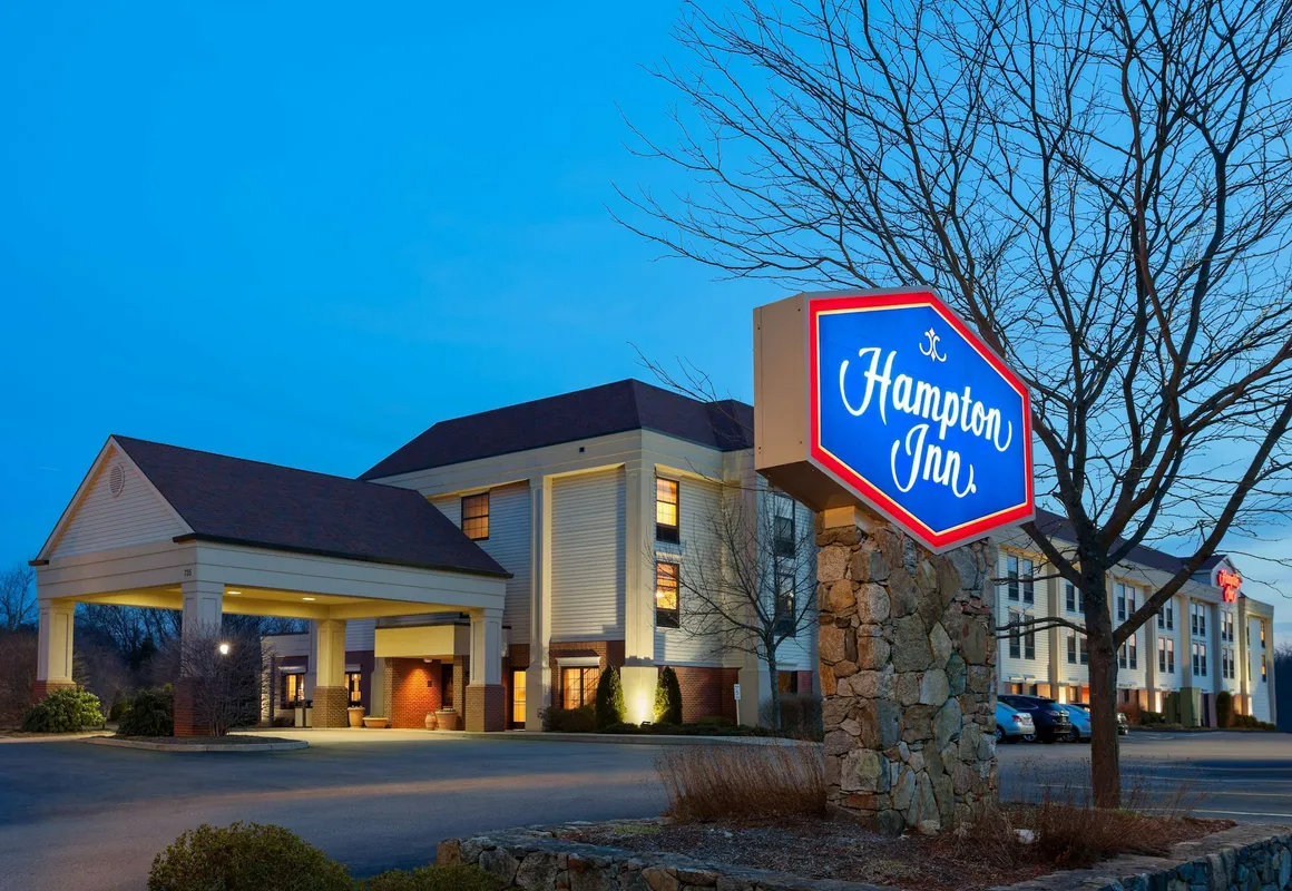 Hampton Inn Franklin/Milford hotel hero