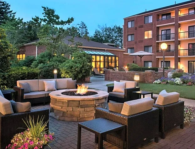 Sonesta Select Boston Stoughton hotel detail image 3